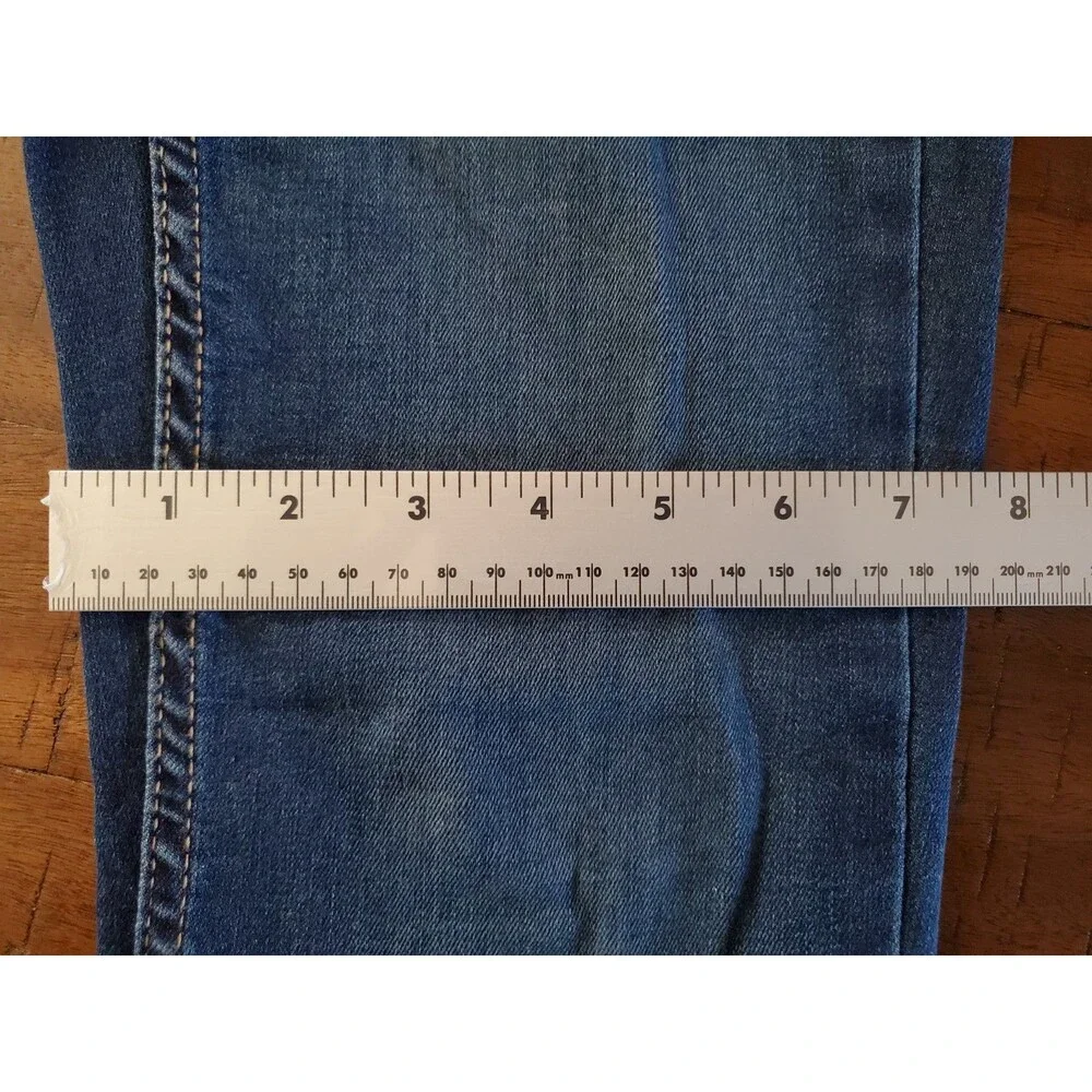 Calvin Klein Women's Ultimate Skinny Stretch Straight Leg Jeans - Size 4 x 32